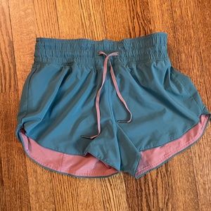 Lululemon Choose A Side Shorts Teal and Pink Size 4